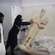 Ilustración para el artículo titulado ISIS destruye reliquias de 3.000 años de antigüedad en un museo de Irak